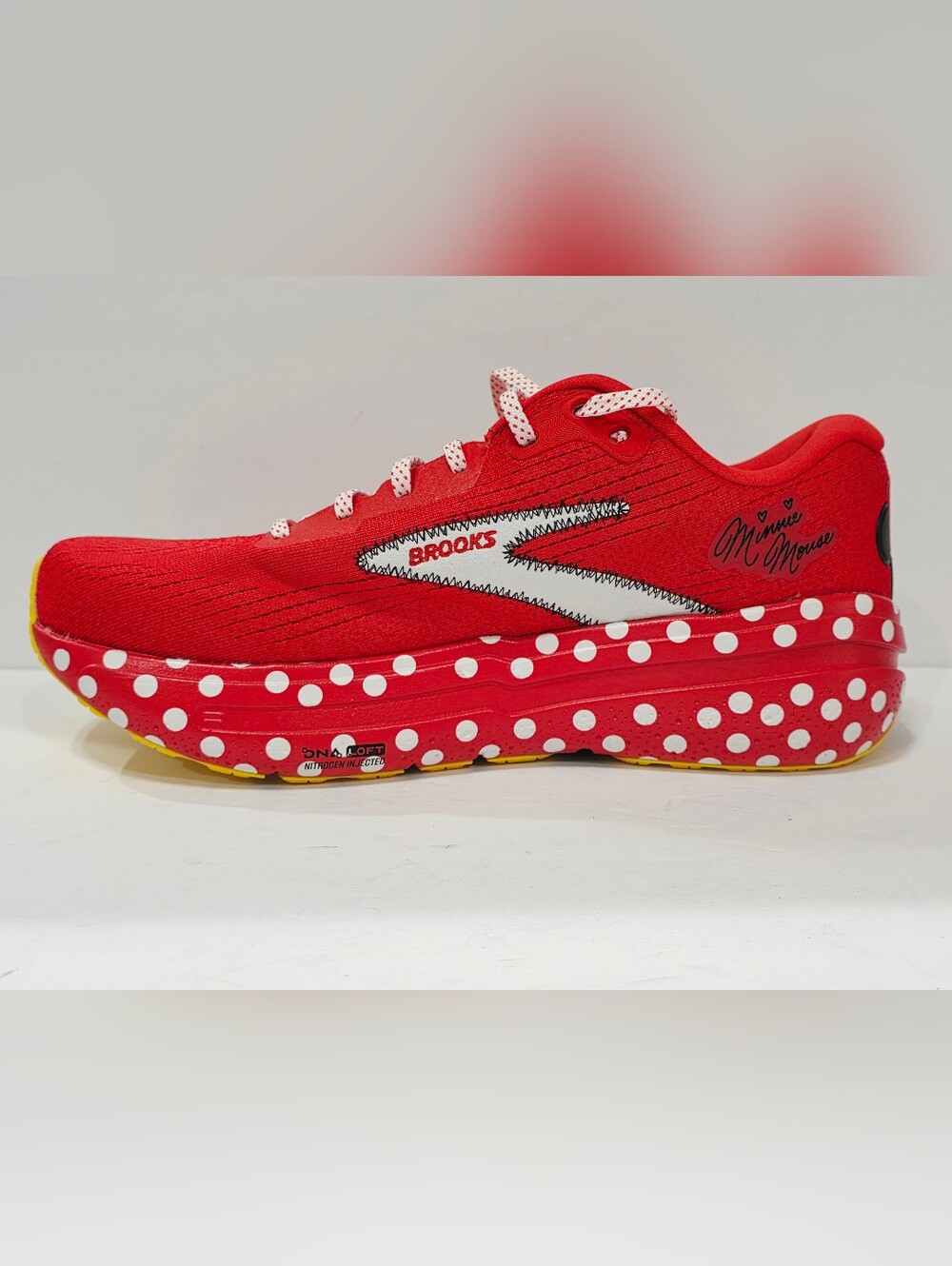 Brooks Ghost Max 2 MINNIE MOUSE RunDisney 2025 Red Polka Dot Men’s 8 Wide 2E New - Picture 13 of 16